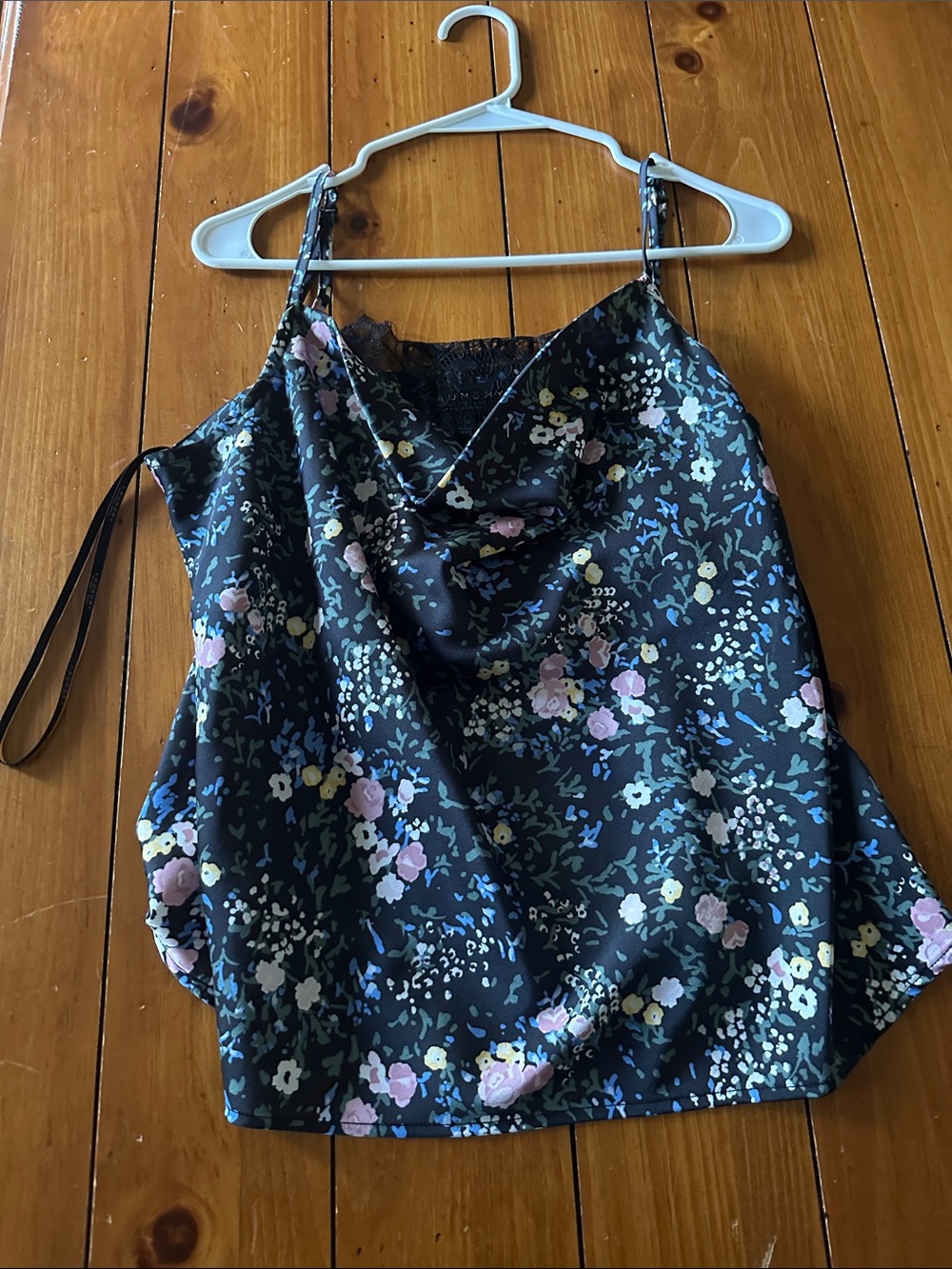 Laundry By Shelli Segal Black Floral Cowl Neck Satin Camisole